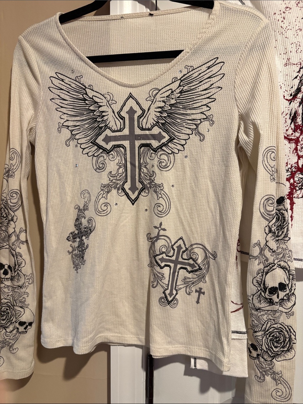 2 Cross, Skull, Roses Tops 🥀 - Picture 3 of 5